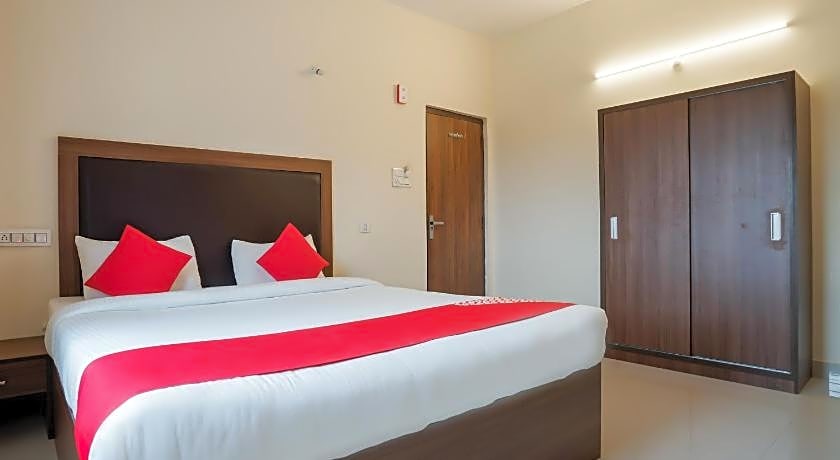 Super Hotel O Gokul Grand Near SR Nagar Police Station