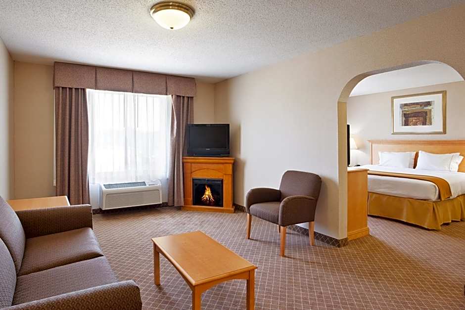 Holiday Inn Express Hotel & Suites Chesterfield - Selfridge Area By IHG