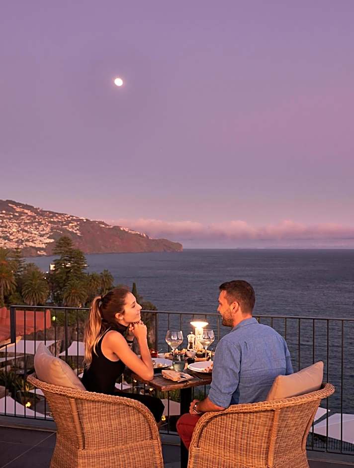 Les Suites at Cliff Bay Portobay