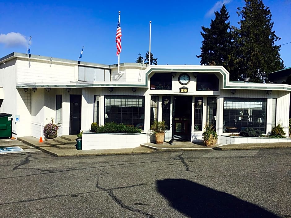 Flagship Inn