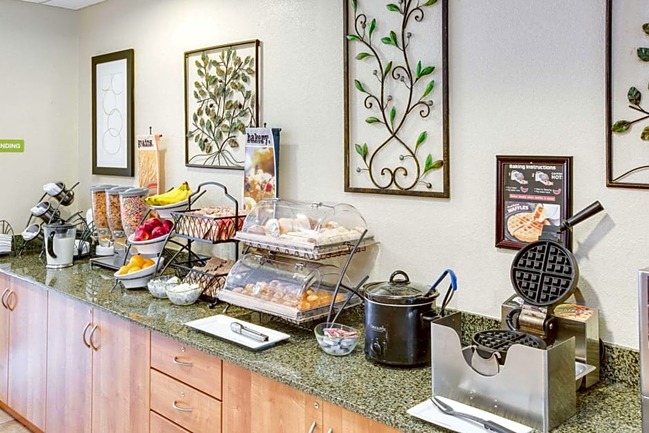 Microtel Inn & Suites by Wyndham Saraland