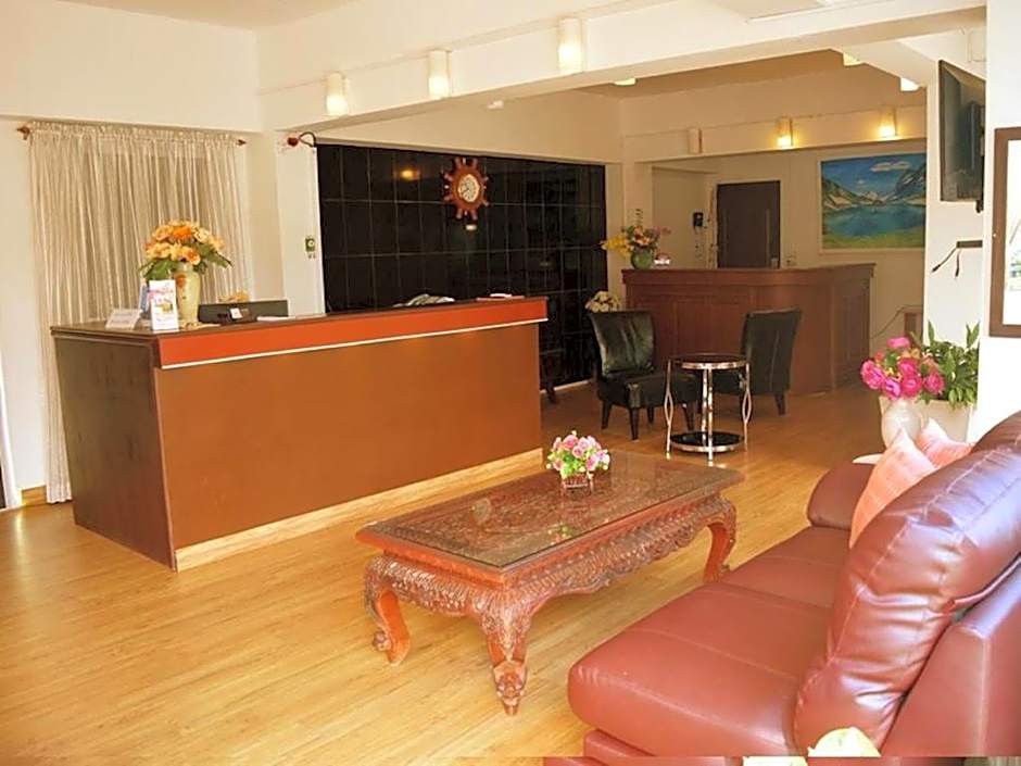 Hotel De Ratt Phuket