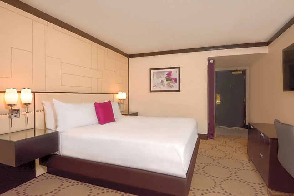 Harrah's Laughlin Beach Resort & Casino