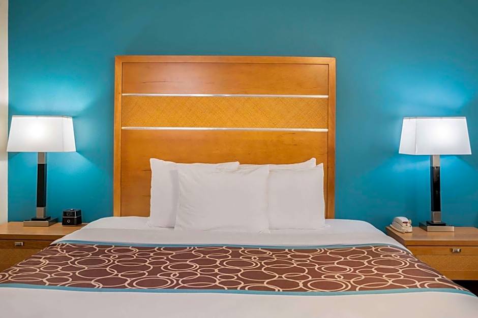 La Quinta Inn & Suites by Wyndham Houston Willowbrook