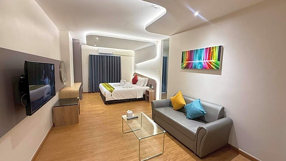 Photo 1 of 50 of Praso Ratchada Private Residence