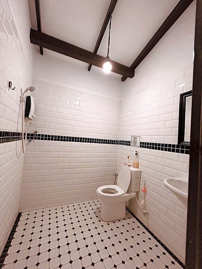 New Great Shanghai Female Hostel