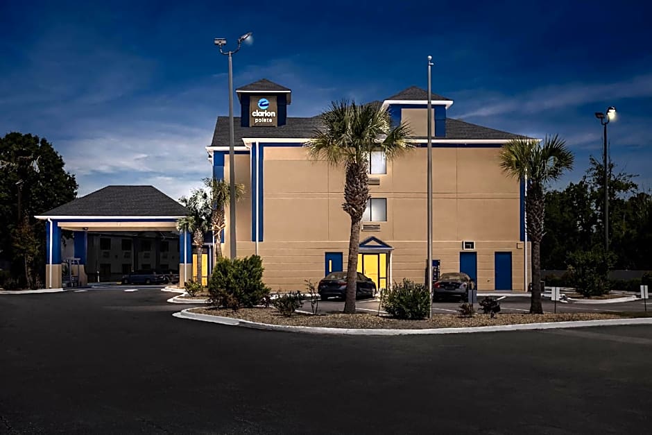 Clarion Pointe Jesup