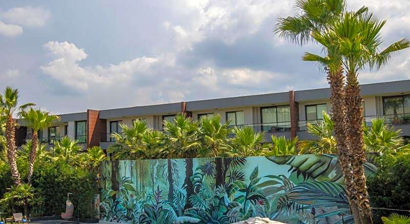 DoubleTree by Hilton Hotel Izmir Airport