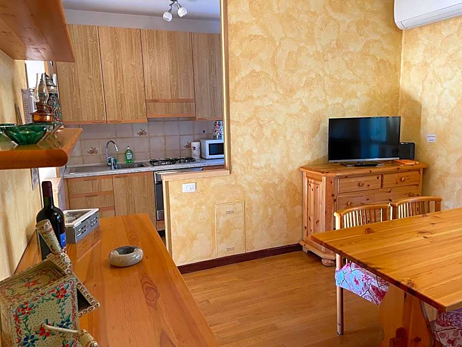 Hotel Diffuso Il Portichetto sulla collina a Vezio Perledo