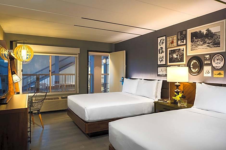 Renaissance by Marriott Minneapolis Bloomington Hotel