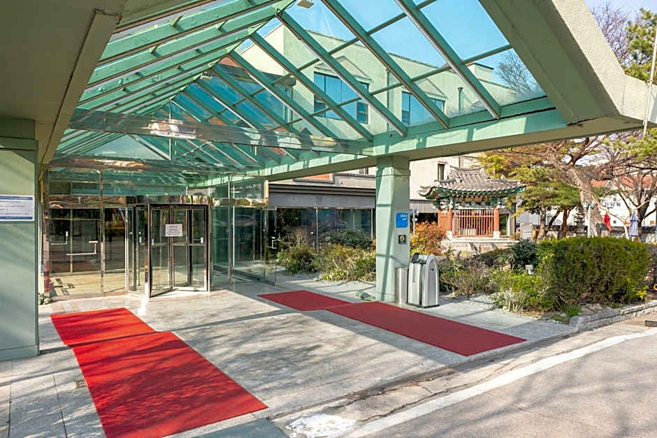 Onyang Hot Spring Hotel