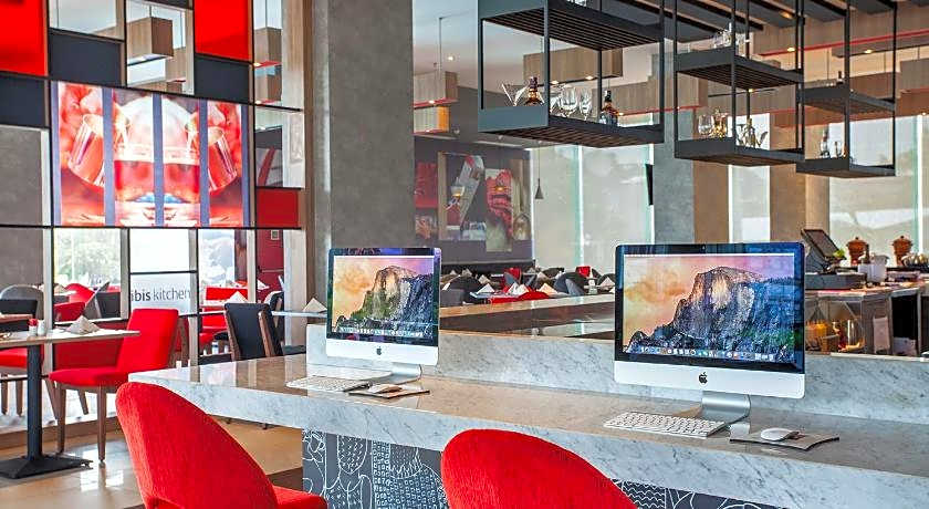 Ibis Manado City Center Boulevard