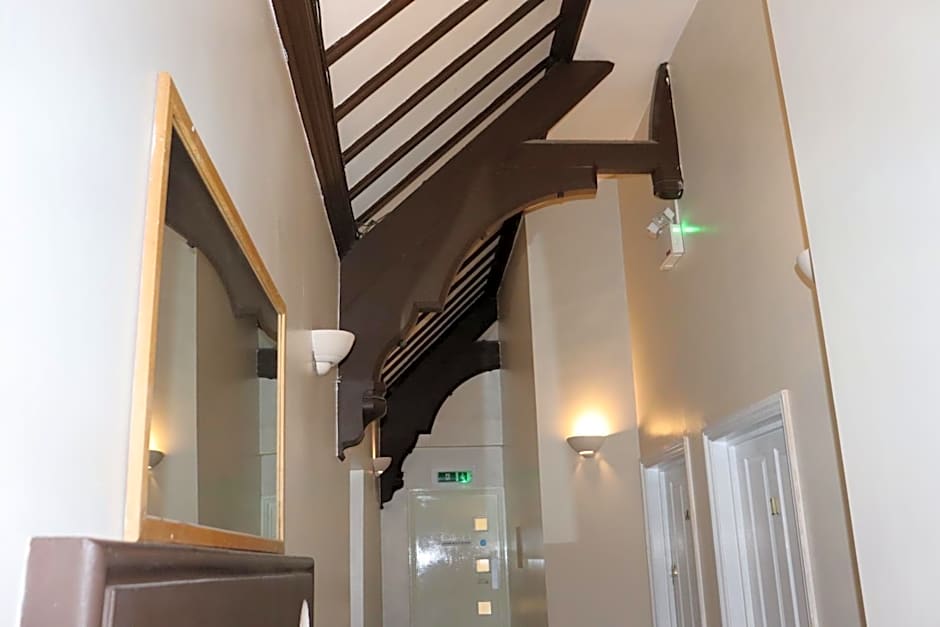 Best Western The Plough Hotel