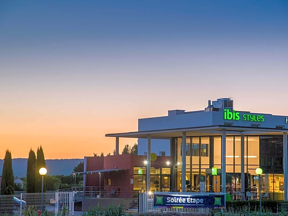Ibis Styles Pertuis Luberon
