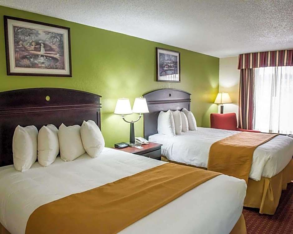 Quality Inn Chipley I-10 at Exit 120