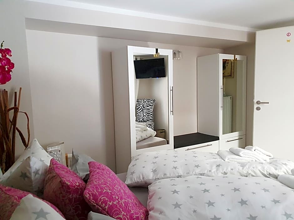 Monteur-Fremdenzimmer - Petit Quartier