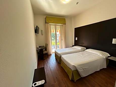 Classic Twin Room