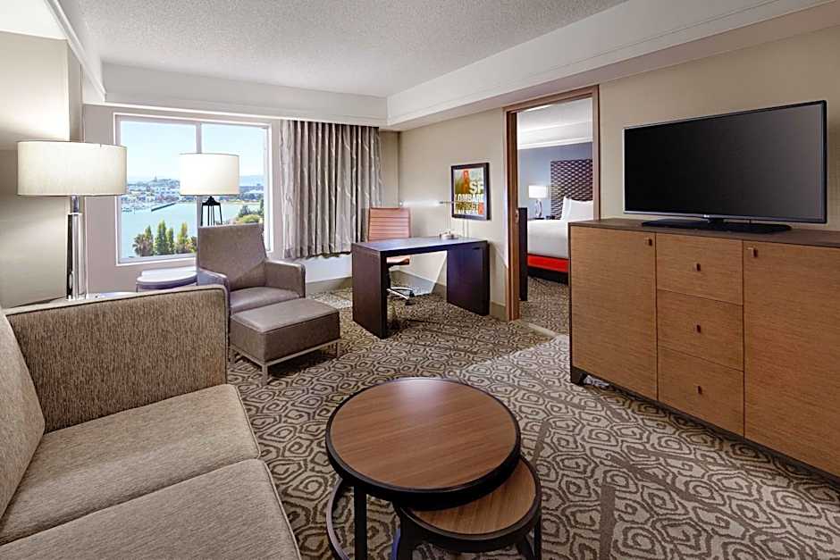 DoubleTree by Hilton San Francisco Airport North Bayfront