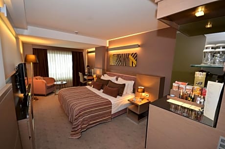 Grand Deluxe Double Room - Free Access to Spa
