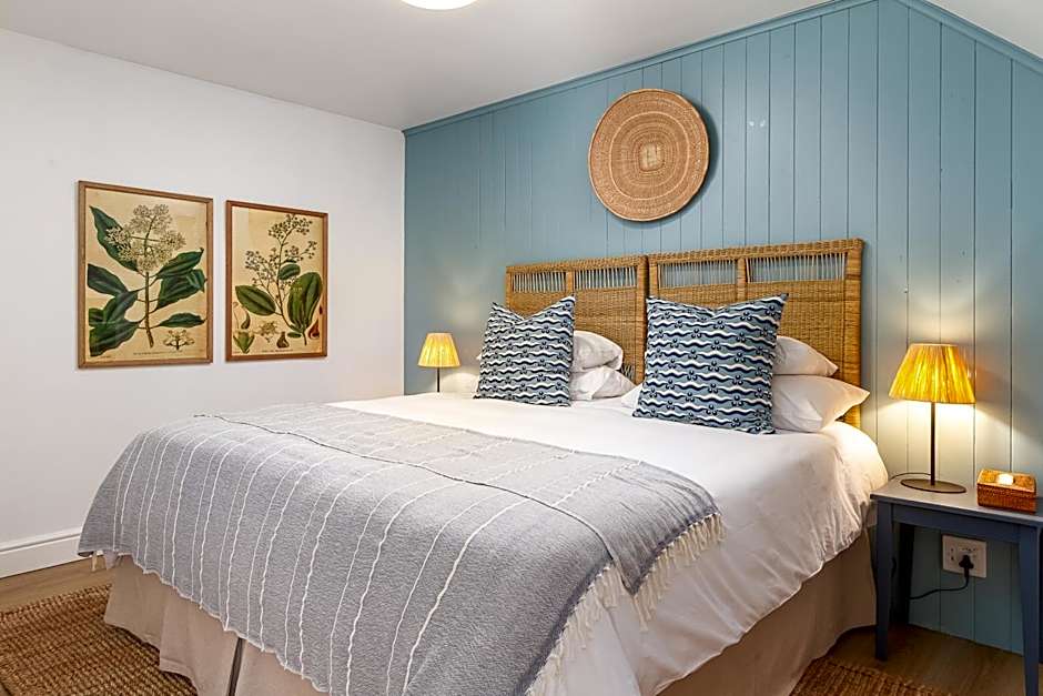 Noordhoek Village Hotel