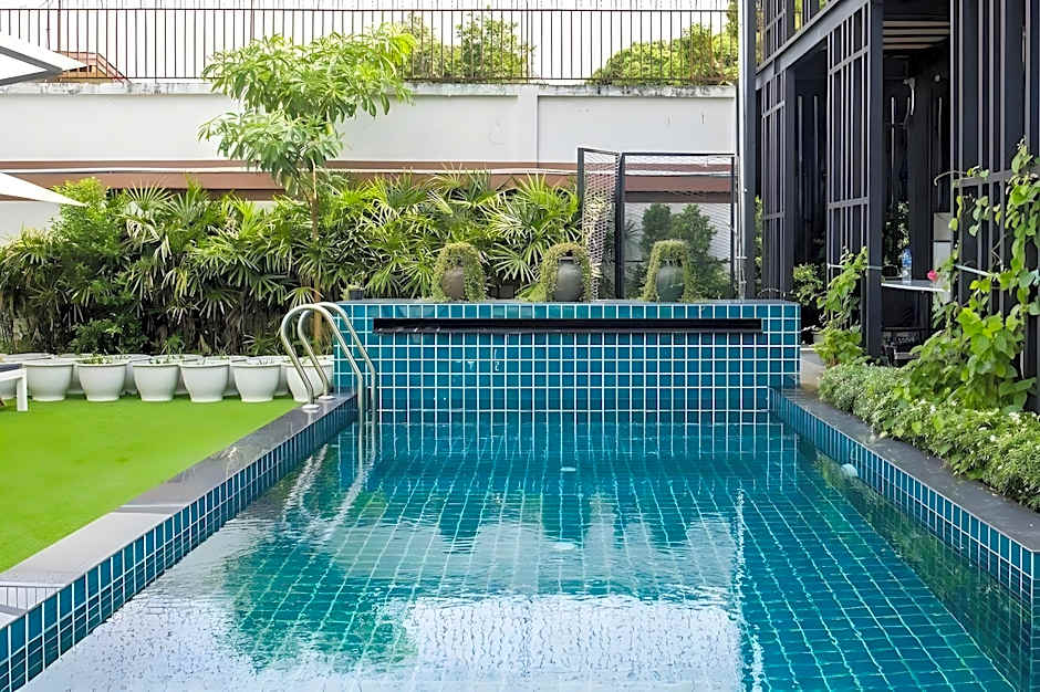 Blue Lagoon Hotel BY diamond