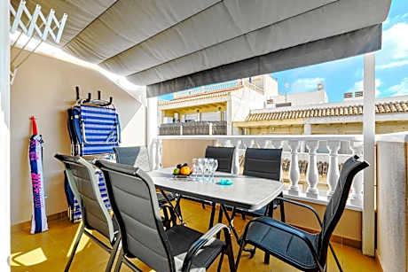 Calle Pola De Siero 38 , two bedroom apartment near Los Locos beach with large terrace and air conditioning in every room,