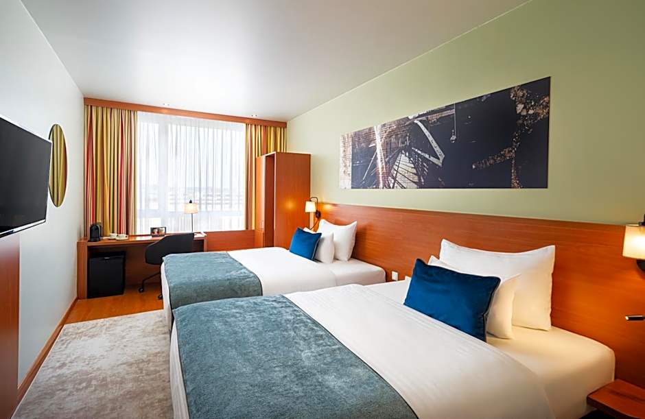 Leonardo Hotel Salzburg Airport