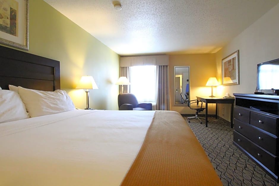 Holiday Inn Express Hotel & Suites Chicago-Libertyville By IHG