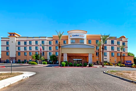 Comfort Suites Glendale - State Farm Stadium Area