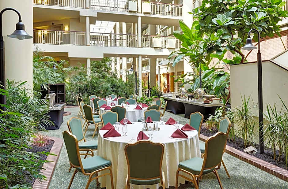 Embassy Suites By Hilton Hotel Parsippany