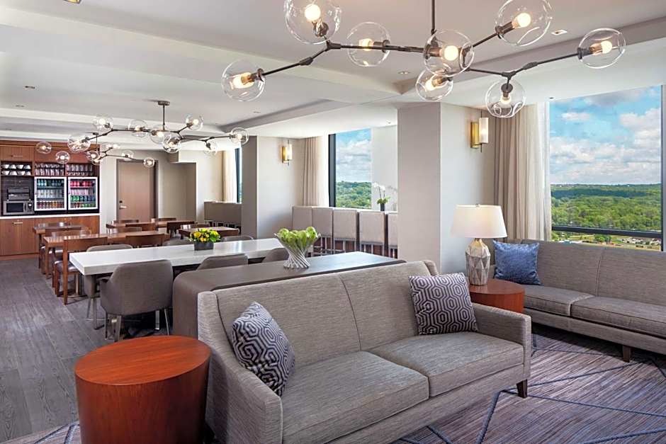 Hilton Rochester Mayo Clinic Area