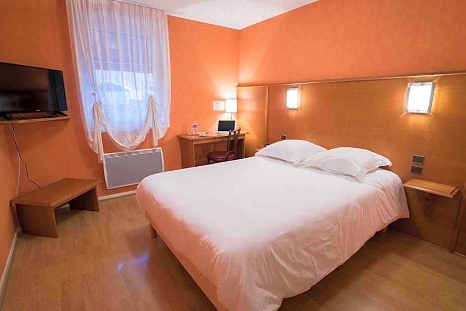 Hotel Restaurant SPA "Le Relais Des Moines - Logis de France"