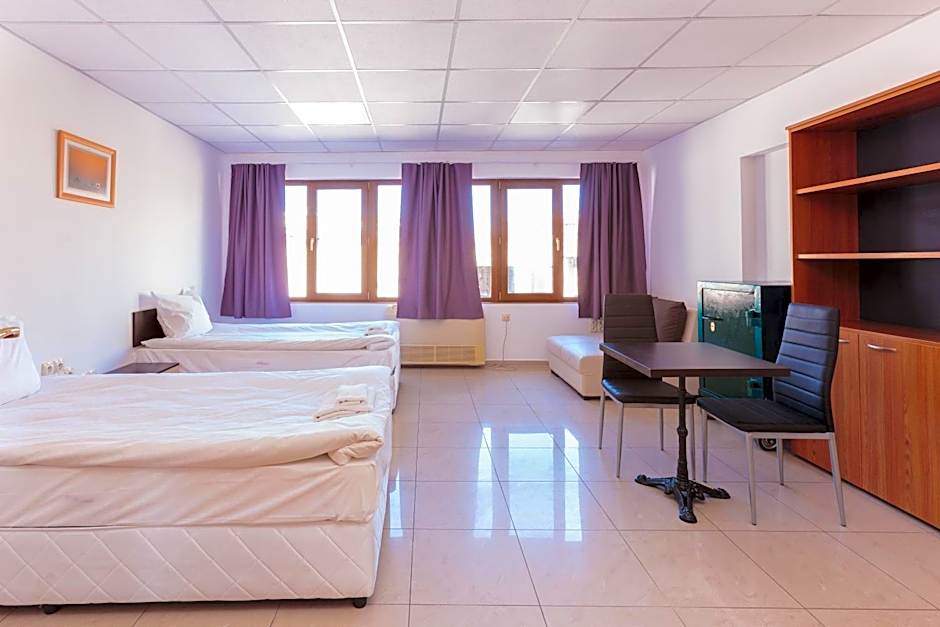 СТАИ ЗА ГОСТИ ХАН КРУМ