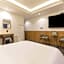 Guri Hotel in Cafe