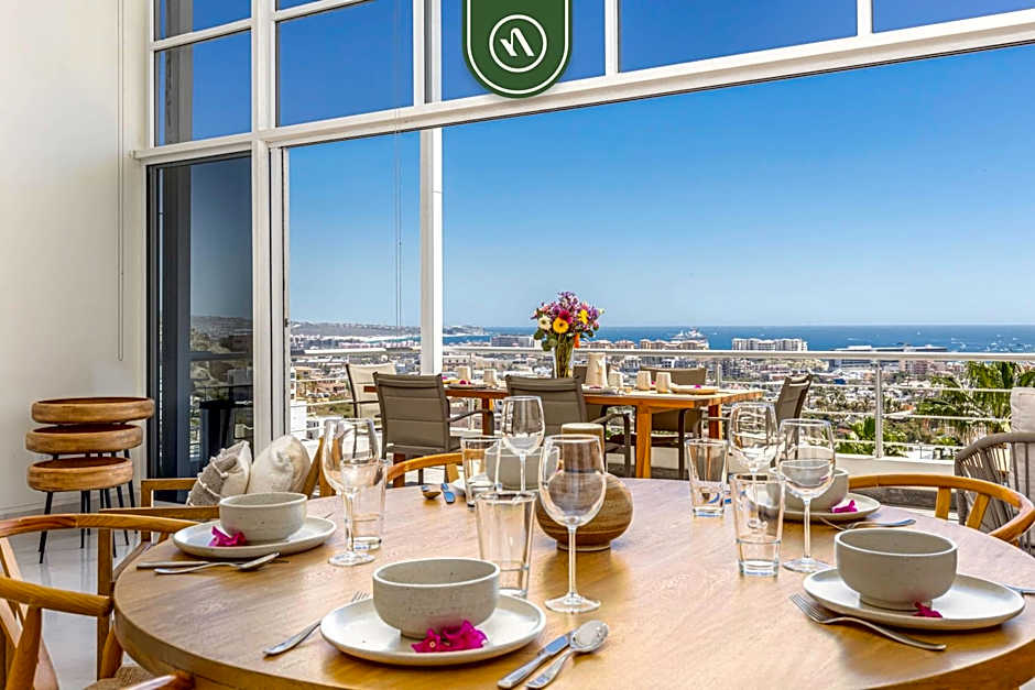 Brand New 3 BR Penthouse - Oceanview Rooftop Pool