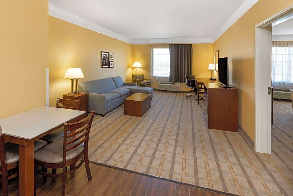 La Quinta Inn & Suites by Wyndham Houston Nw Beltway 8 / West Rd