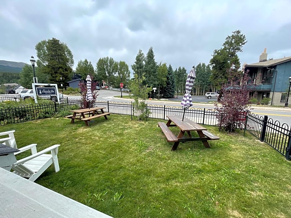 Fireside Inn & Hostel