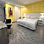 Luma Plaza Hotel