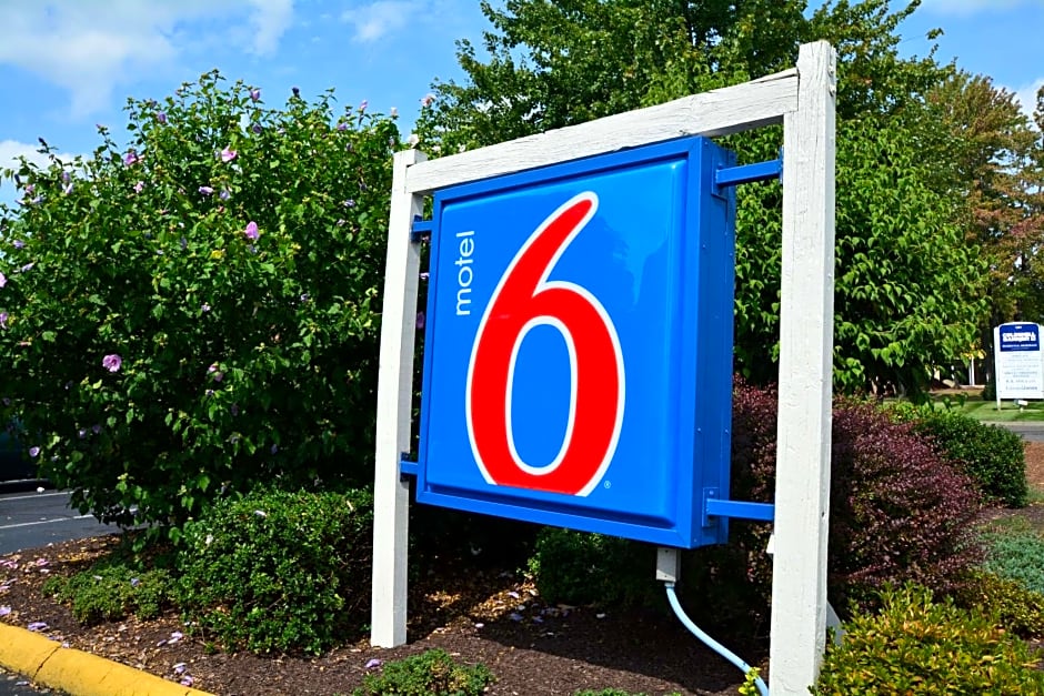 Motel 6-Wethersfield, CT - Hartford