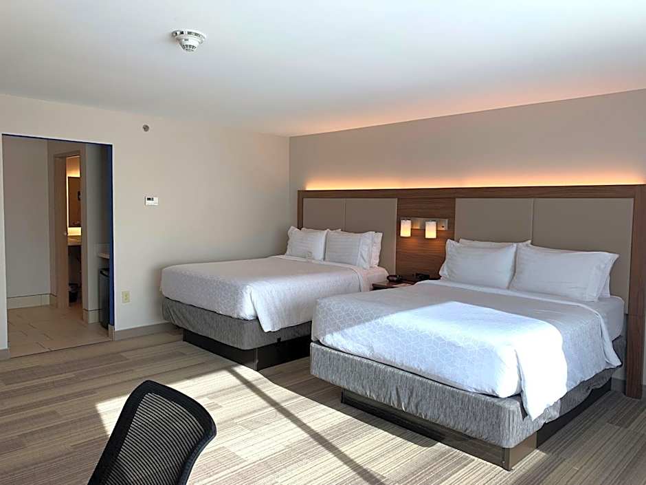 Holiday Inn Express & Suites Danville By IHG