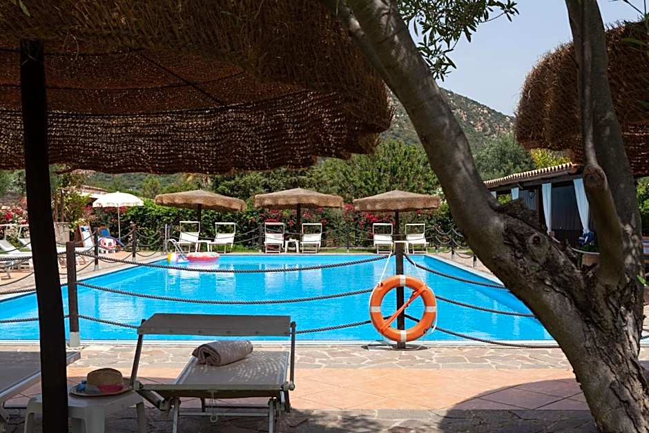 iH Hotels Le Zagare Resort