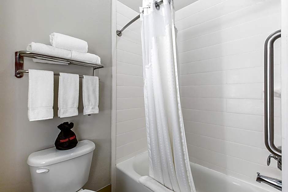 Holiday Inn Express Houston-Alvin By IHG