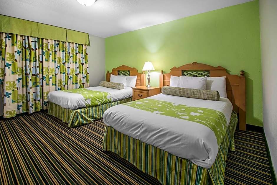 Rodeway Inn & Suites Winter Haven Chain of Lakes