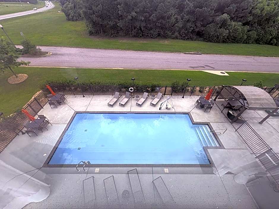 La Quinta Inn & Suites by Wyndham Opelika / Auburn