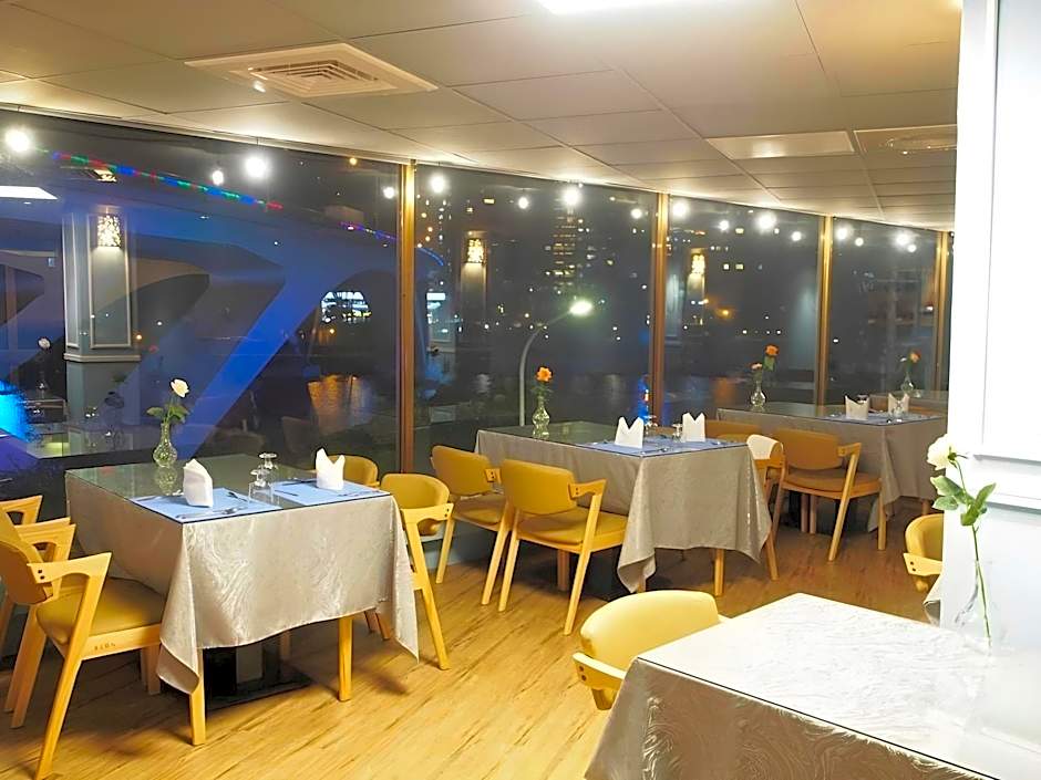 Bitan Hotel