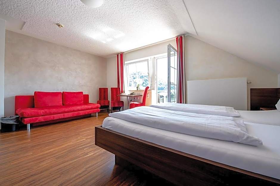 Garni Hotel Henn