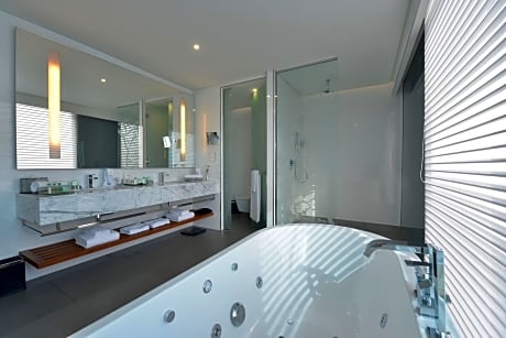 Ramee Grand Hotel And Spa