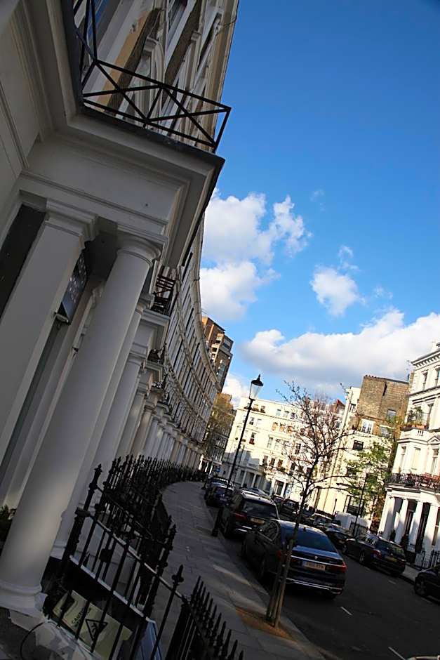 Exhibition Court Hotel 4