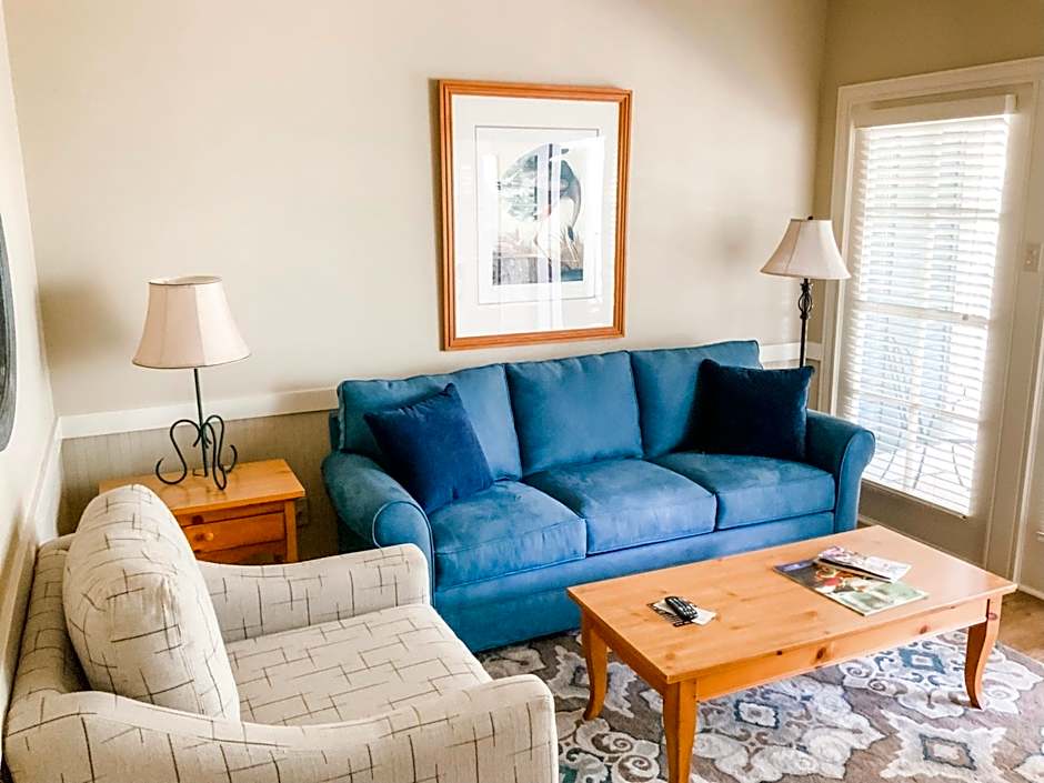 The Lodge at The Bluffs