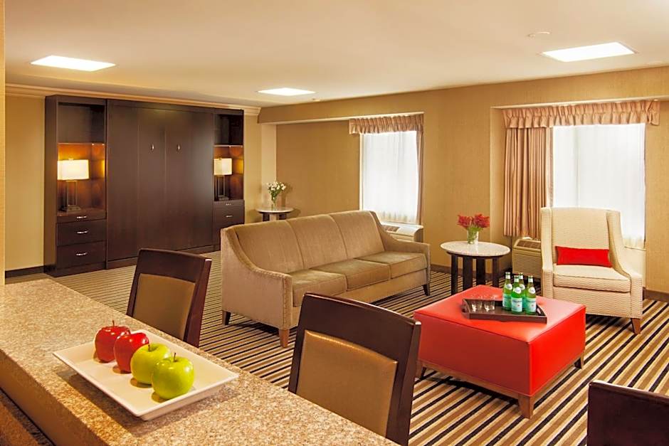 The Madison Concourse Hotel